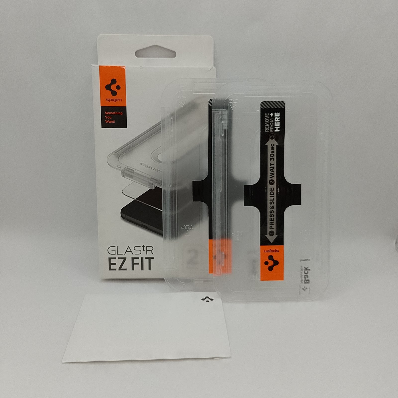 Spigen Samsung Galaxy S22 2 Screen Protector EZ Fit Easy Installation - AGL05180
