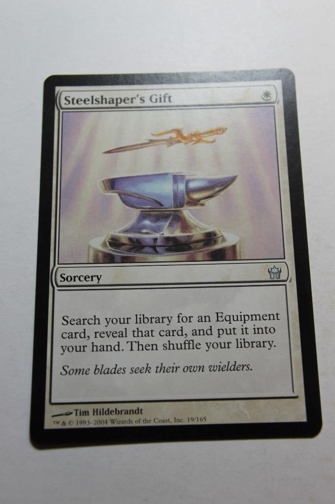 MTG Steelshaper's Gift x1- -Fifth Dawn-Lightly Played