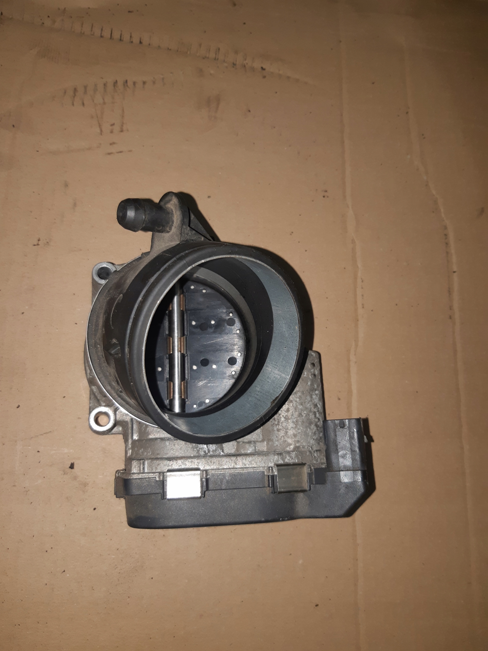 BMW E92 325i 330i N53 Drosselklappe 75561180 / AU 50114