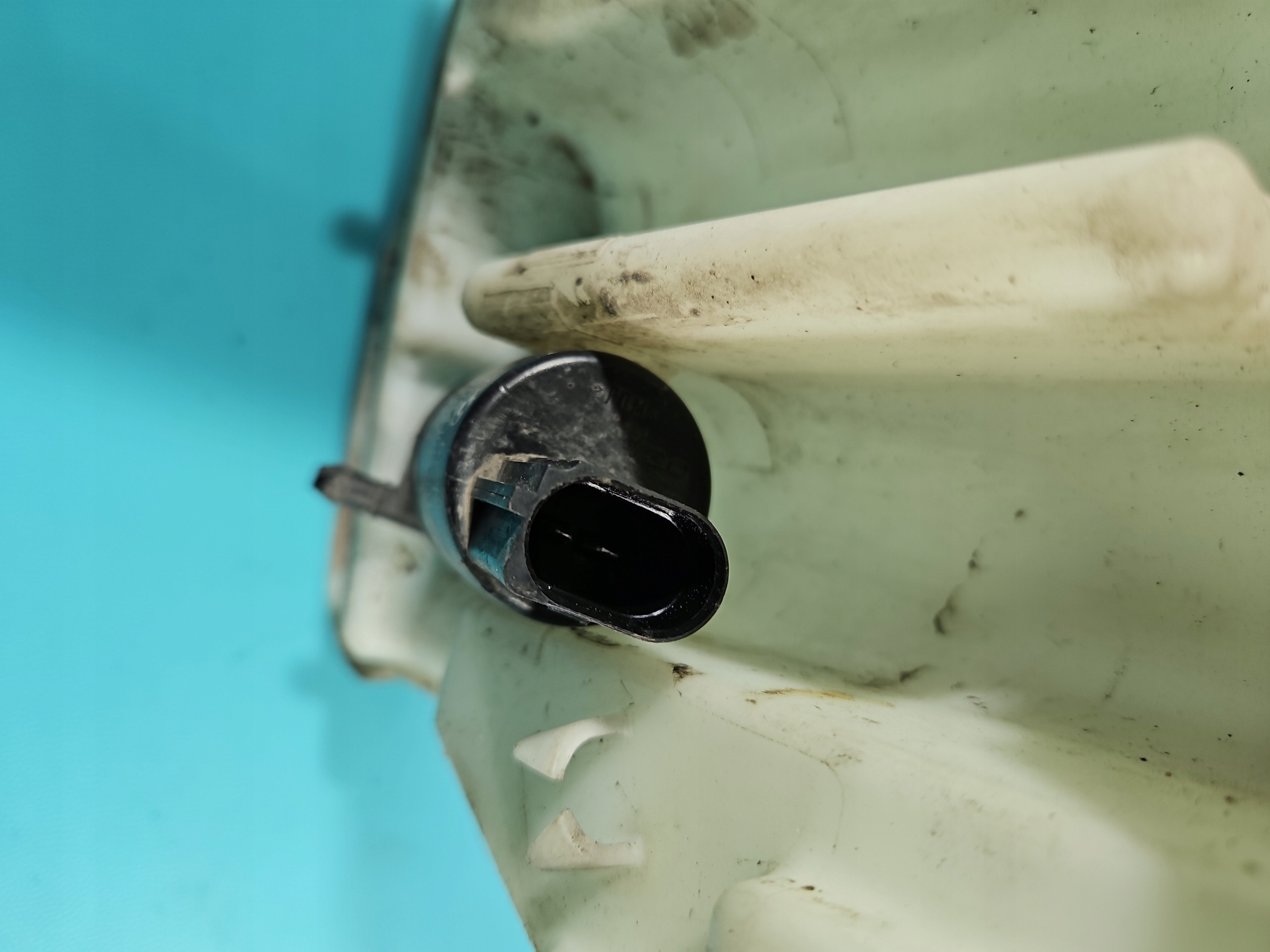 Scheibenwaschflьssigkeitsbehдlter BMW F10 F11 / IM 64586