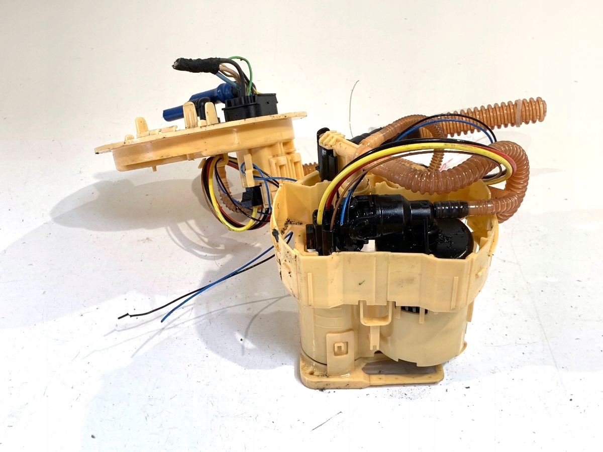 BMW G30 Kraftstoffpumpe 7401430 2.0 190 PS BAKU Stromversorgung, elektrisch / LO
