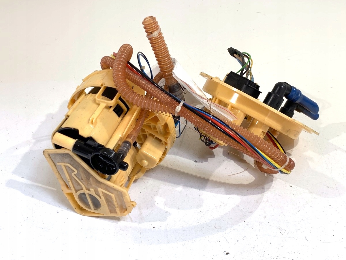 BMW G30 Kraftstoffpumpe 7401430 2.0 190 PS BAKU Stromversorgung, elektrisch / LO