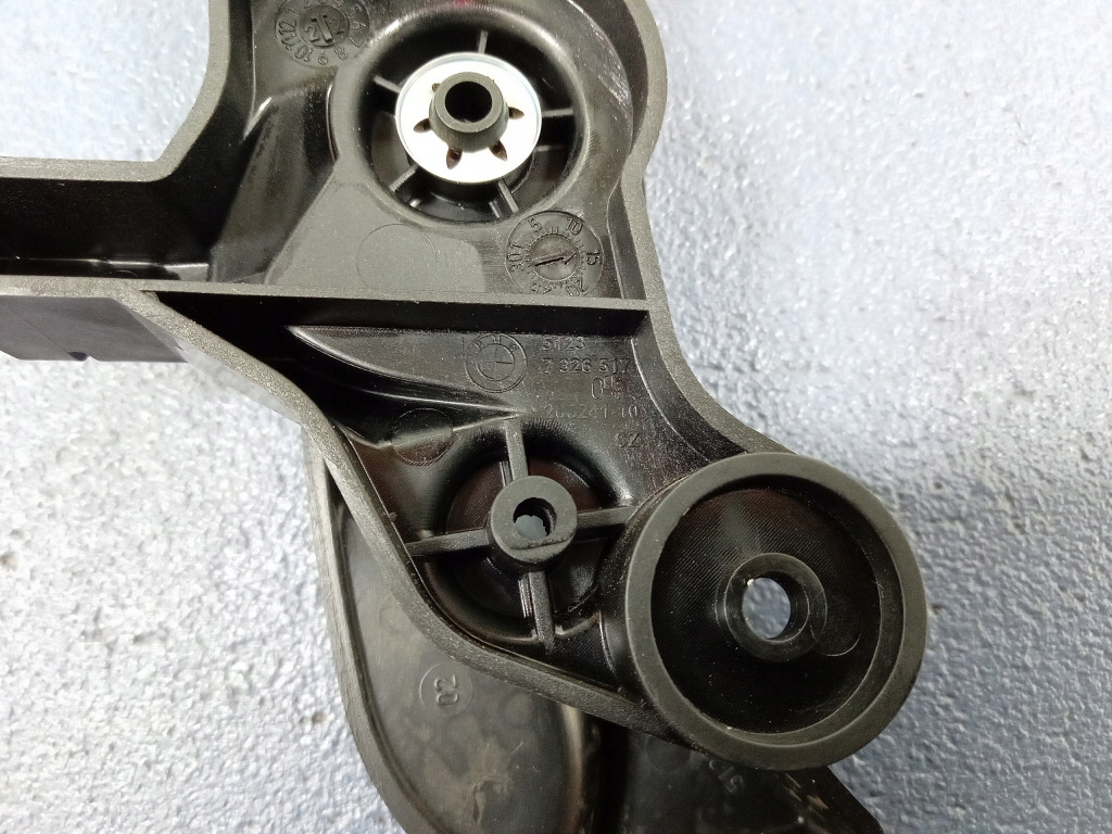 BMW 1 F40 F45 F48 Motorhaubenцffnungsgriff 7326517 / AM 94998