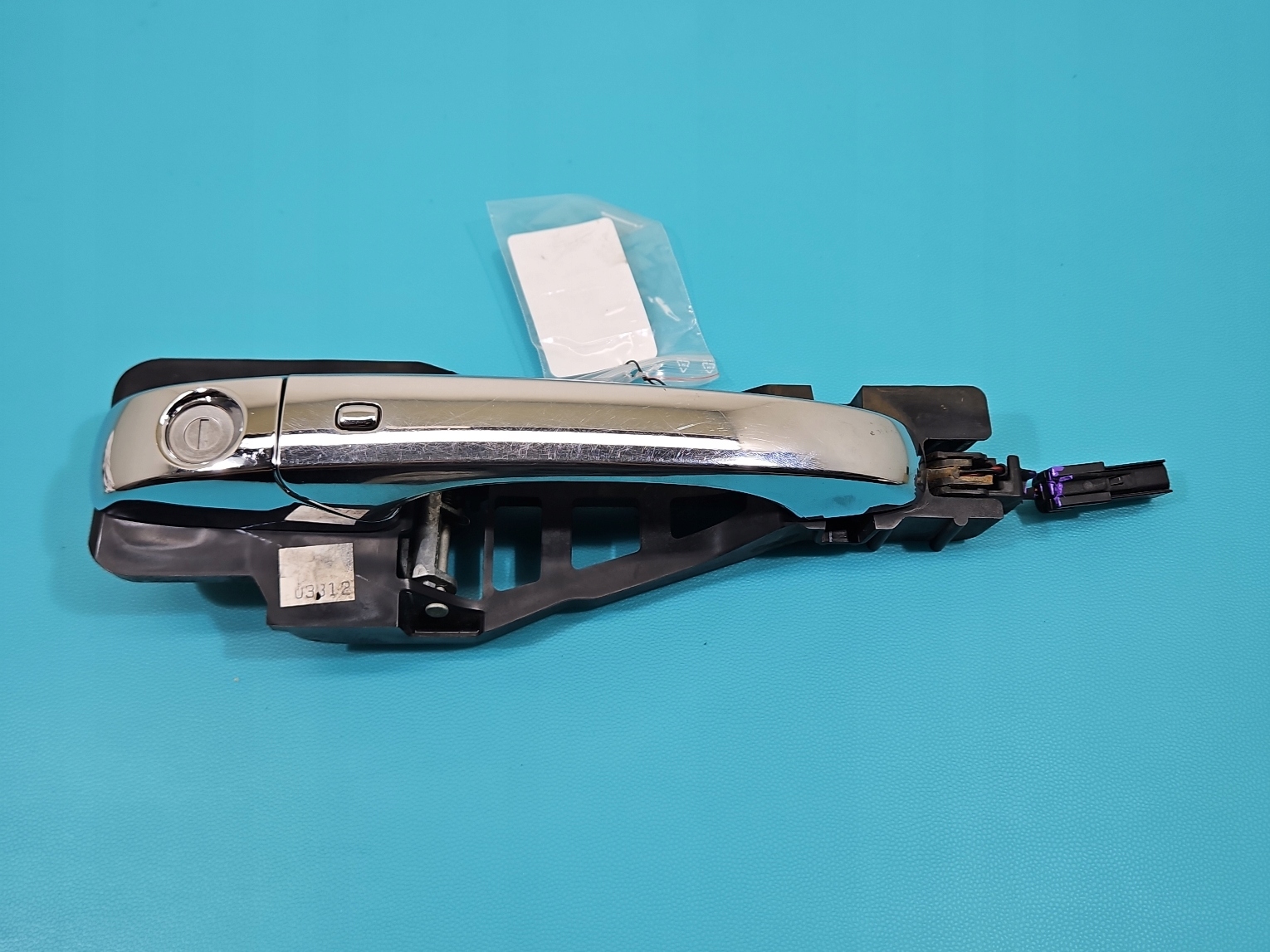 Vorderer linker дuЯerer Tьrgriff Jeep Grand Cherokee IV WK2 4581-1000 04589887A