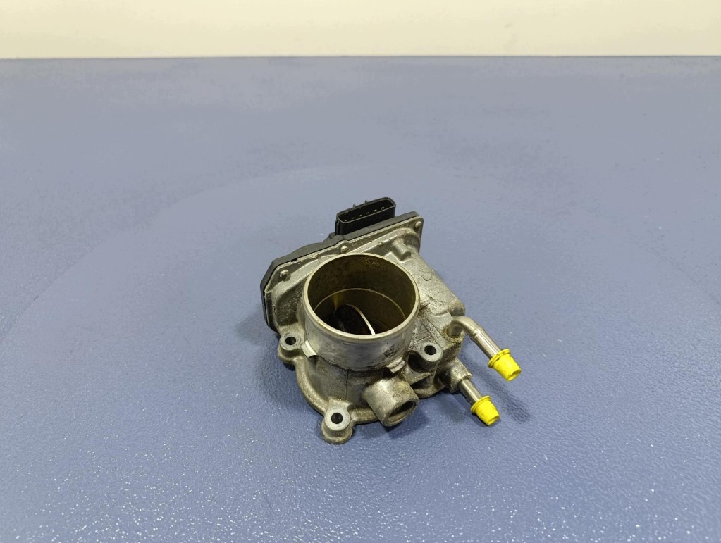 TOYOTA VERSO I LIFT 12-15 2.0 D4D 124KM DROSSELKLAPPEN 26100-0R020 1AD-FTV / AM