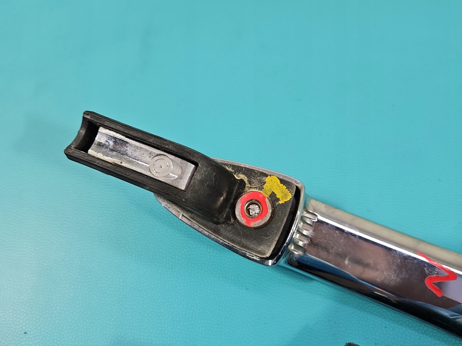 Vorderer linker дuЯerer Tьrgriff Mazda CX-7 / IM 36679