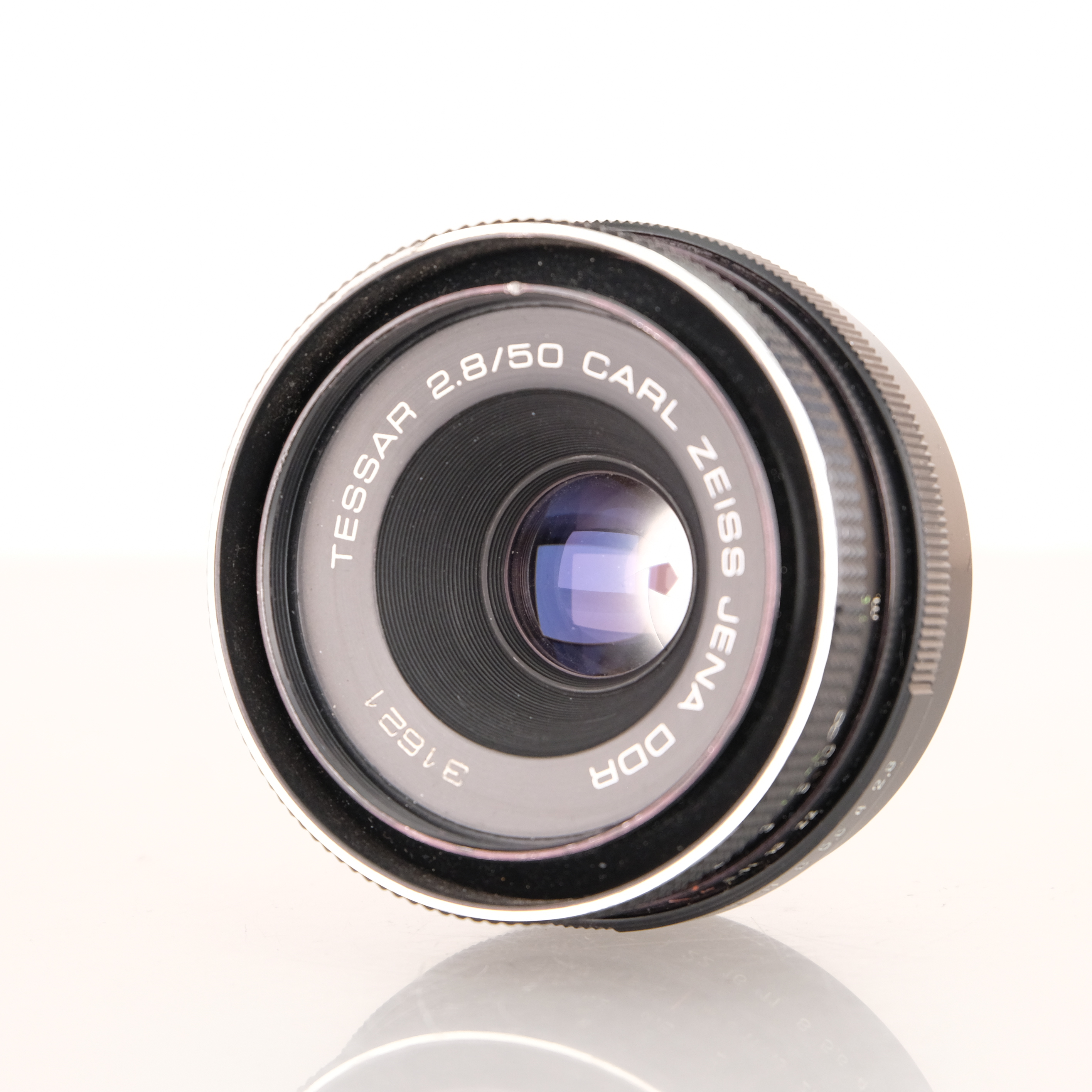 Carl Zeiss Tessar 50mm f2.8 M42 Lens DDR Manual Focus Prime Vintage German Glass