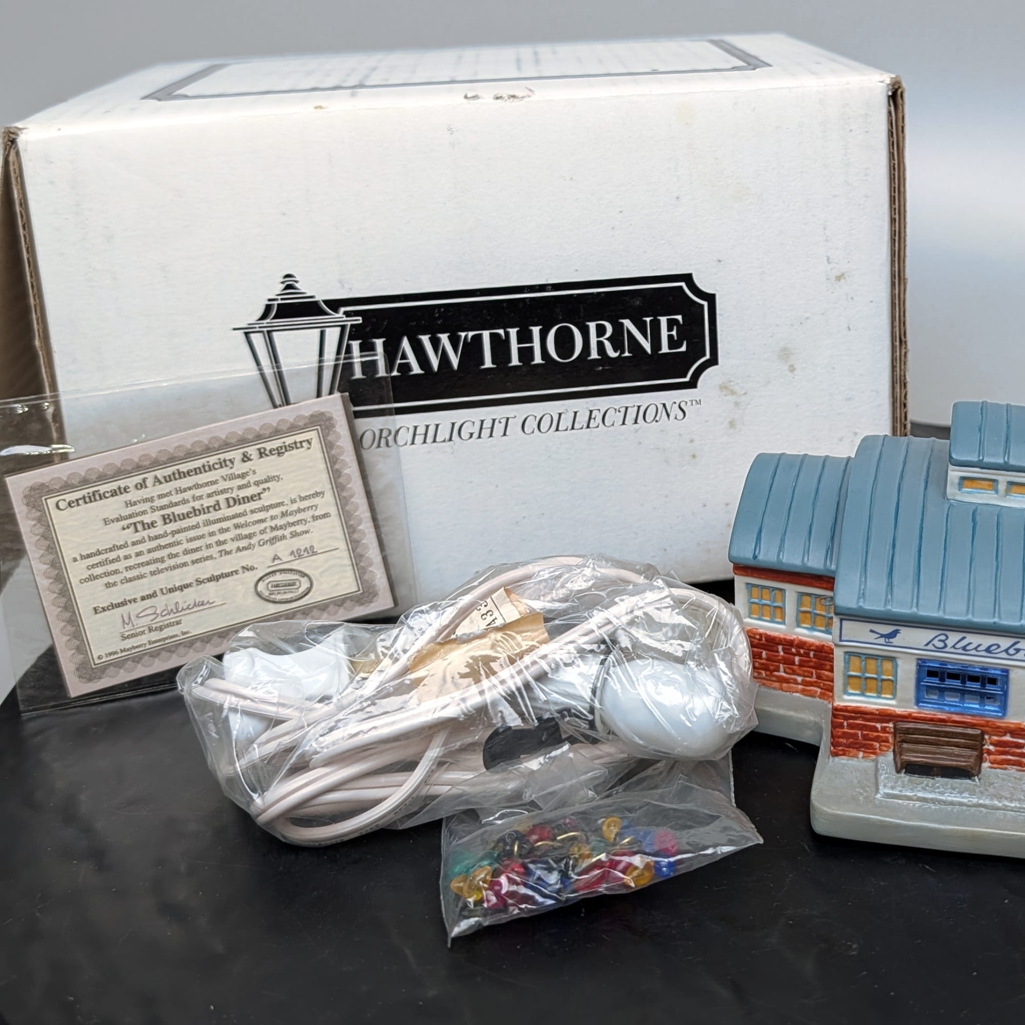 Hawthorne Village The Bluebird Diner Mayberry Lighted Works+COA+Box+A003 π‘ - Picture 2 of 10