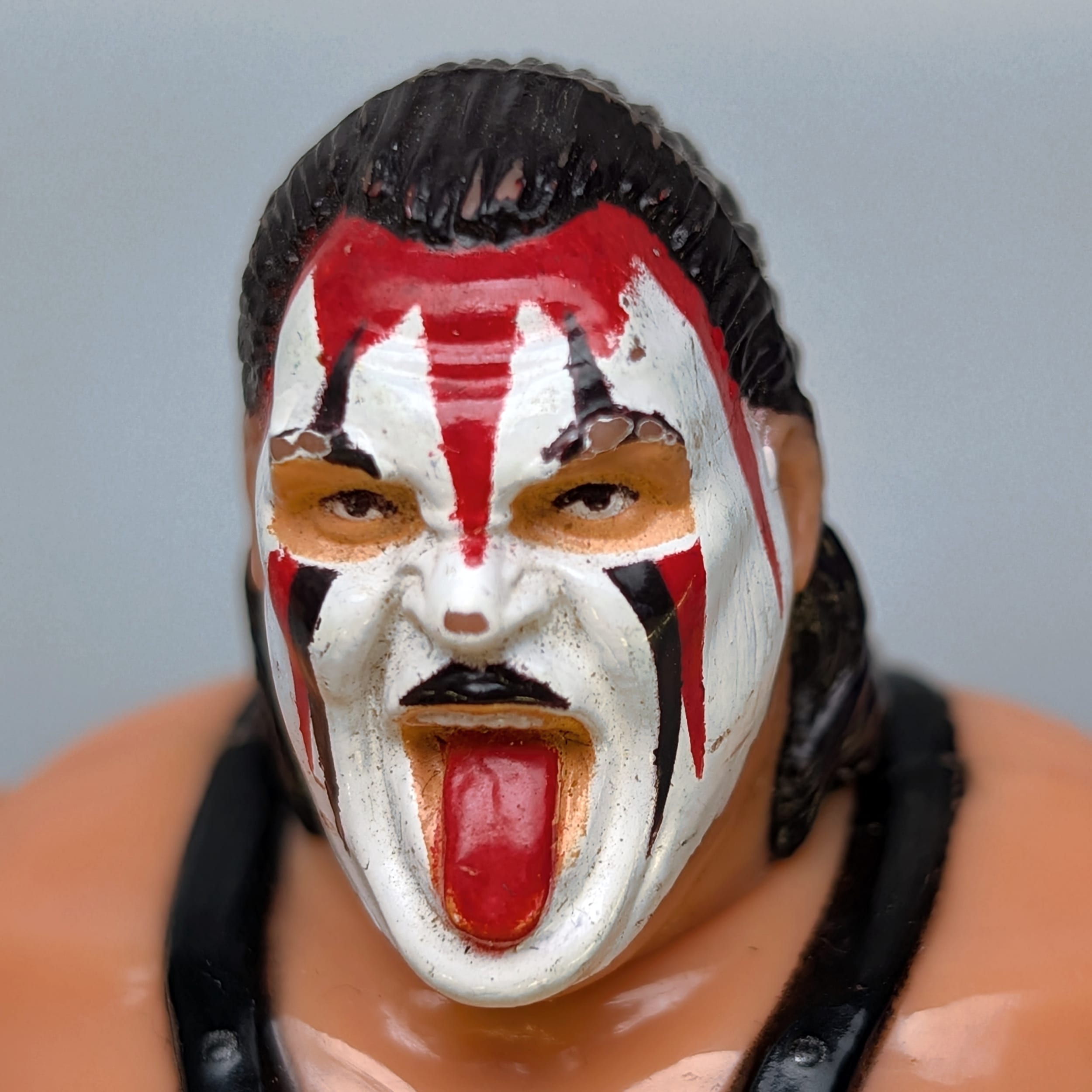 Hasbro Demolition Crush & Smash w/ 2 Helmets Action Figures WWF WWE Wrestling - Picture 4 of 16