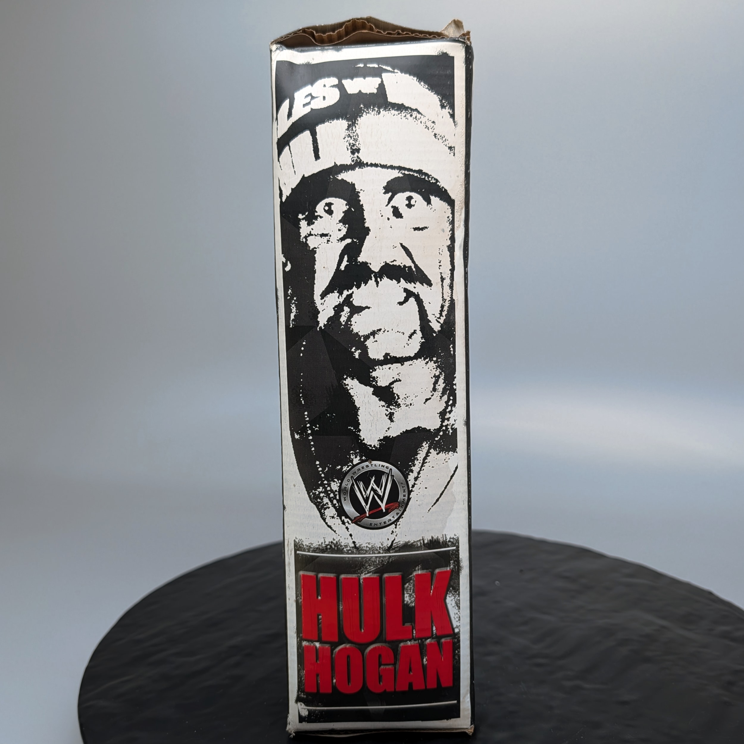 WWE HULK HOGAN UNMATCHED FURY PLATINUM EDITION SERIES 1 FIGURE FAST SHIPPING - Picture 5 of 14