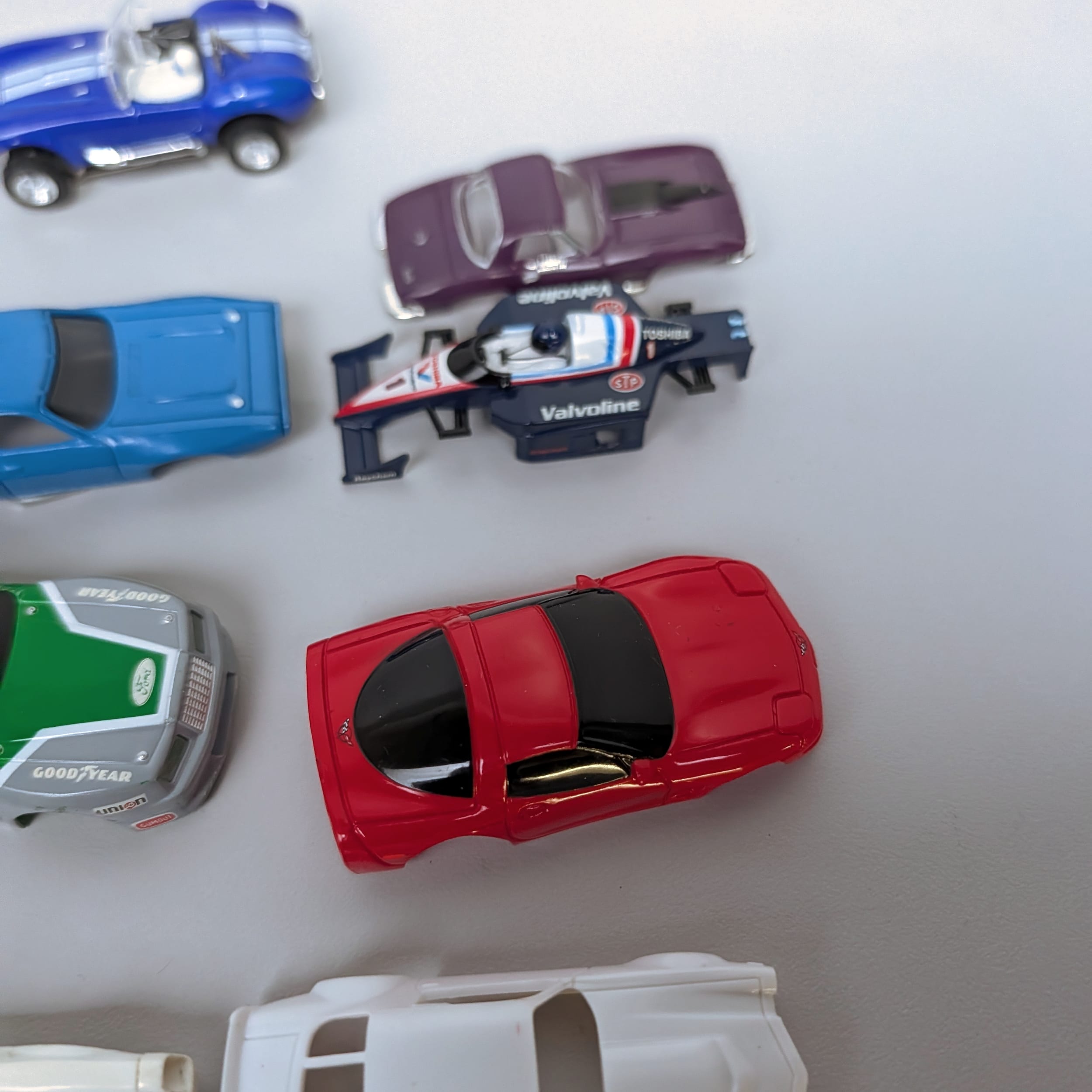HO Scale Slot Car Lot Auto World+Complete+Parts+Bodies+Chassis+NASCAR 🏁