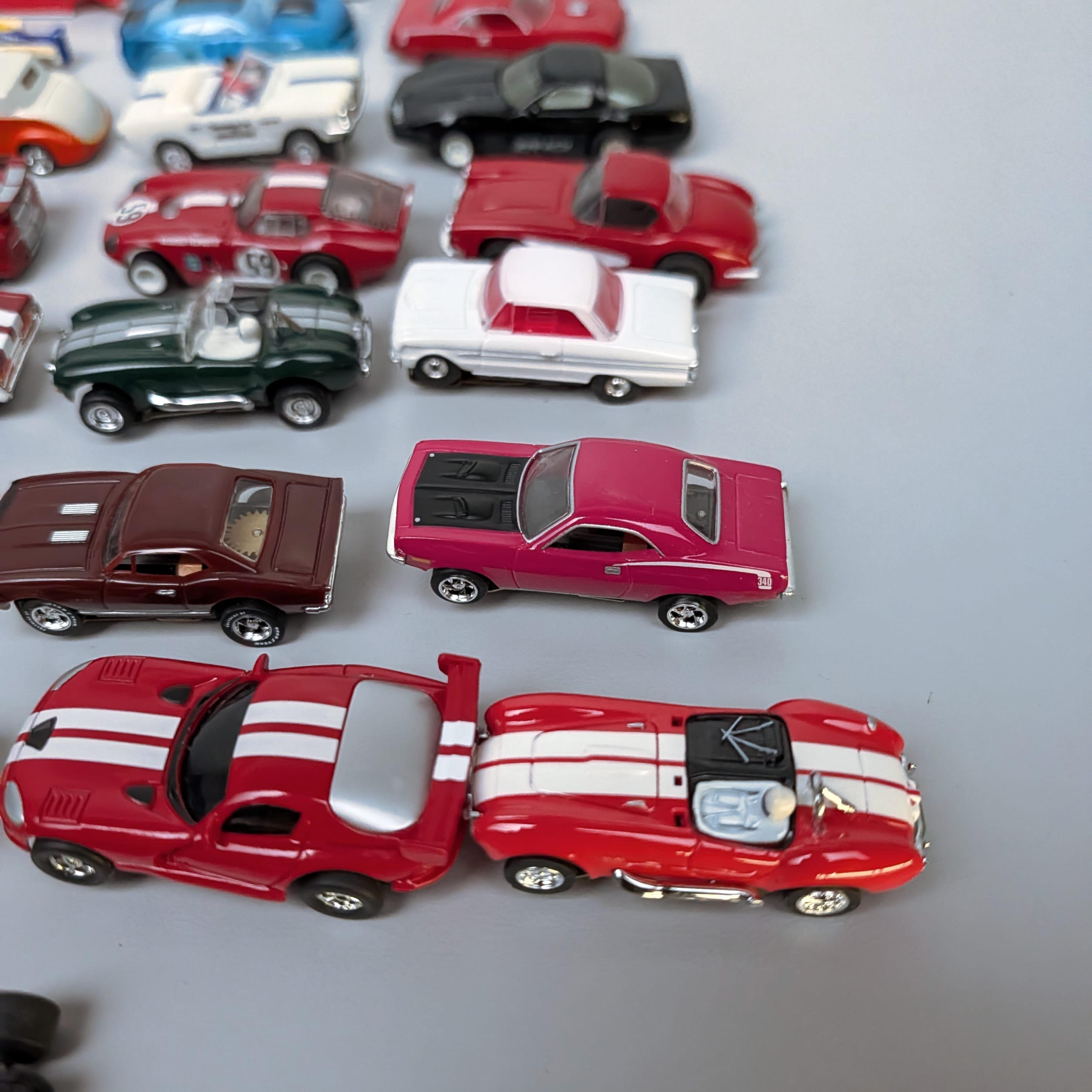HO Scale Slot Car Lot Auto World+Complete+Parts+Bodies+Chassis+NASCAR 🏁