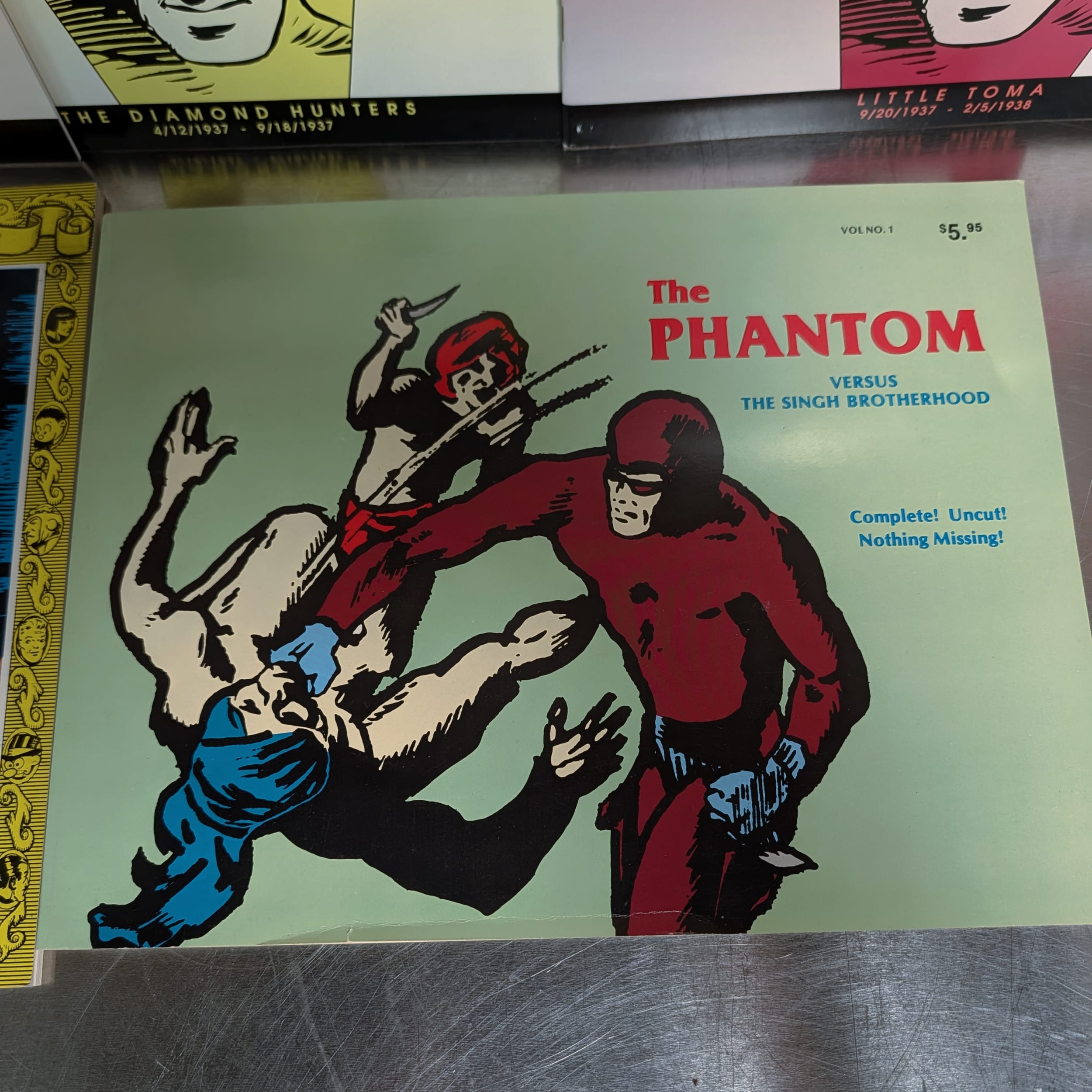 The Phantom Comic Book Lot of 5 Lee Falk Shark+Diamond+Toma+Prisoner+Singh