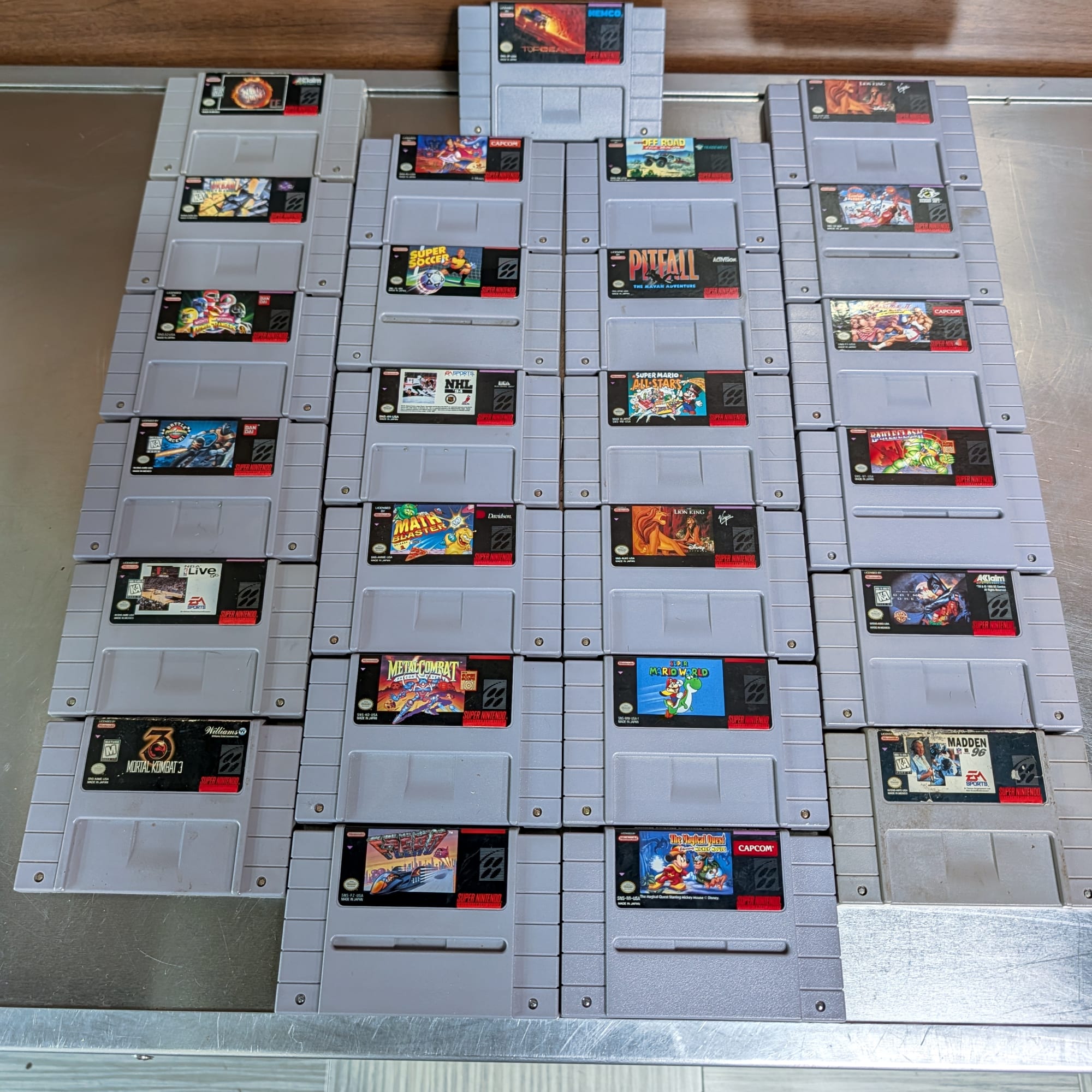 SNES Super Nintendo 29 Game Lot+Mario World+All-Stars+MK3+SF2 Turbo+Doom