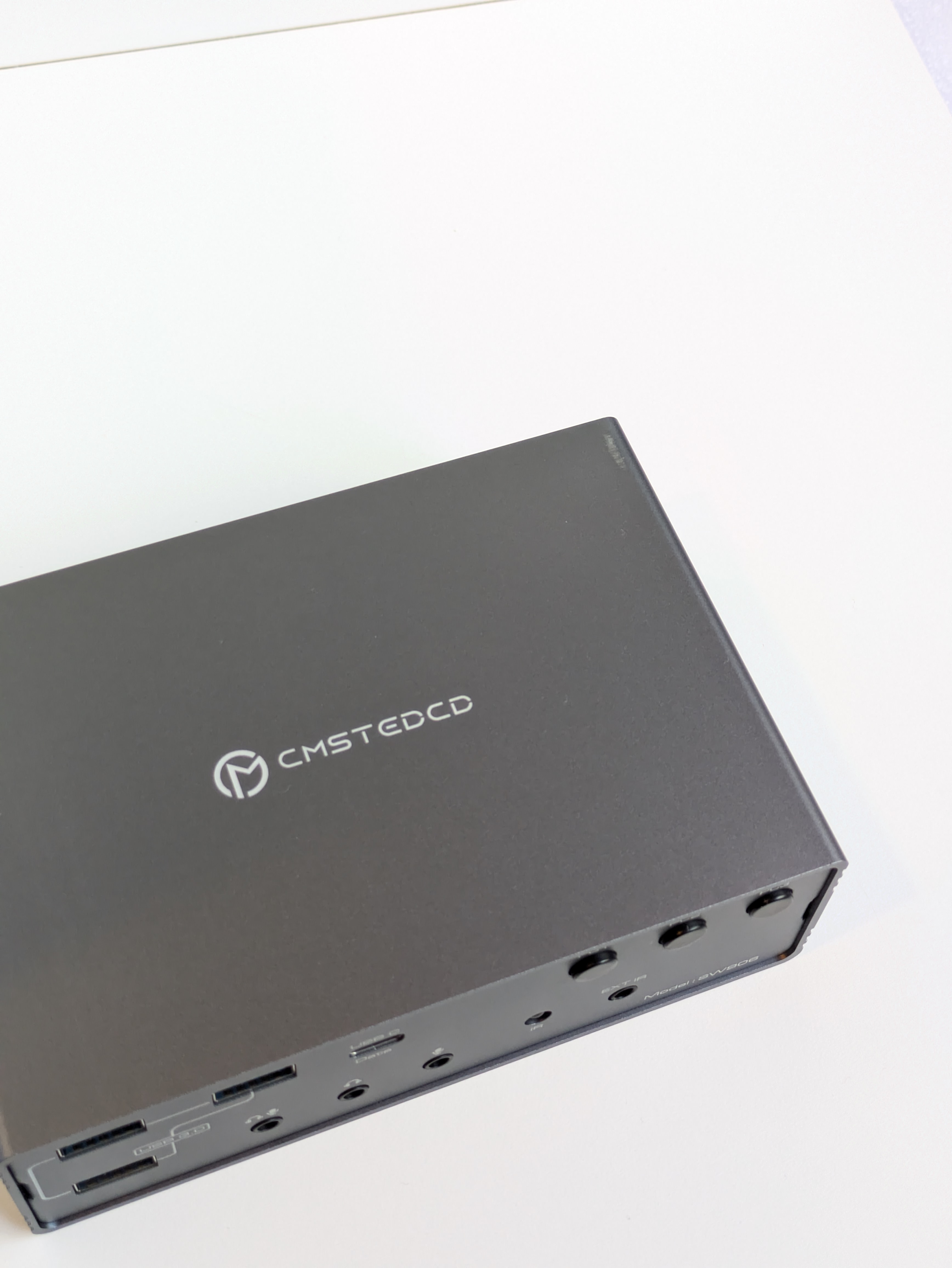 CMSTEDCD 3 Port USB C KVM Switch with 3 HDMI, 4K@60Hz for Laptops & PC SW906