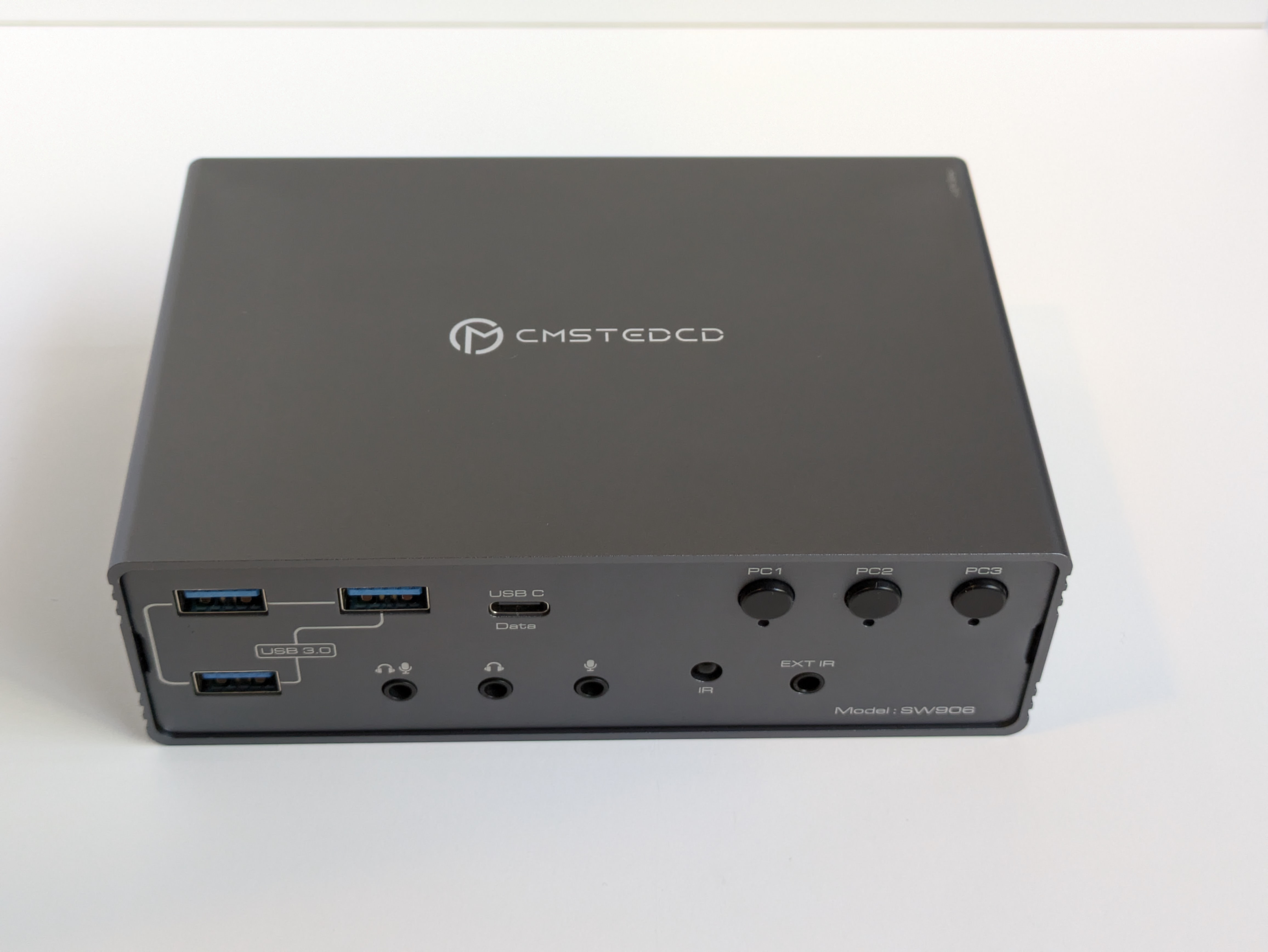 CMSTEDCD 3 Port USB C KVM Switch with 3 HDMI, 4K@60Hz for Laptops & PC SW906