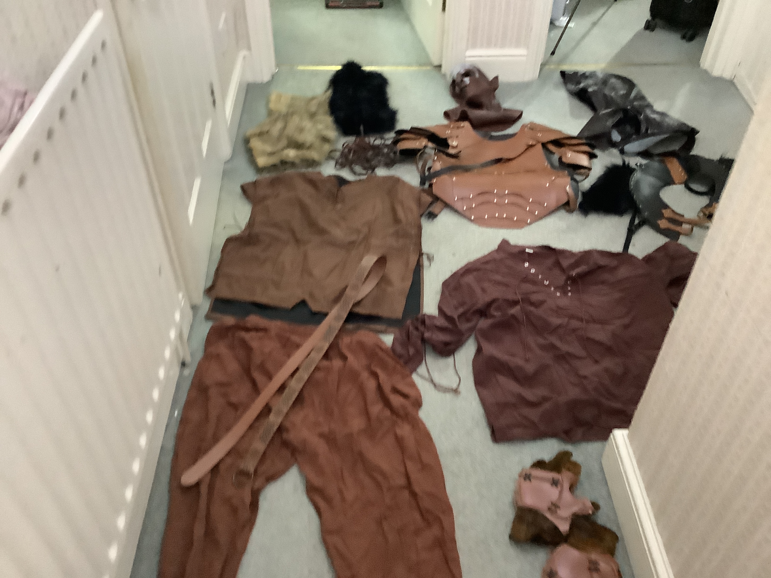 Orc Silicone Mask & Full Cosplay Costume XL - Picture 7 of 11