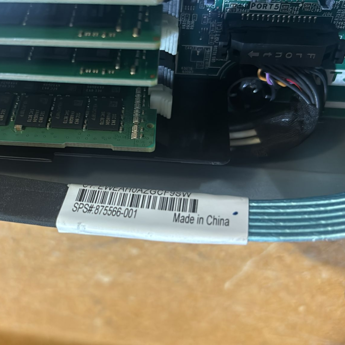 HP 875566-001 Backplane power cable for ProLiant DL360 Gen10 - Picture 1 of 1