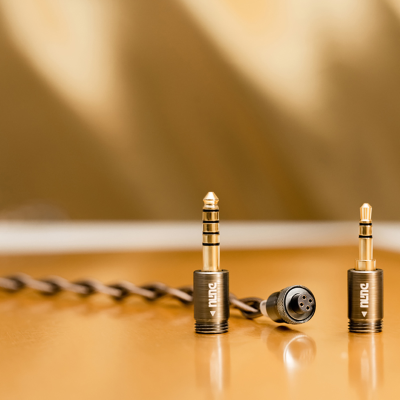 DUNU Vulkan 2 - HiFi IEM with 8-Driver Hybrid Architecture (2DD+6BA) - Picture 17 of 24