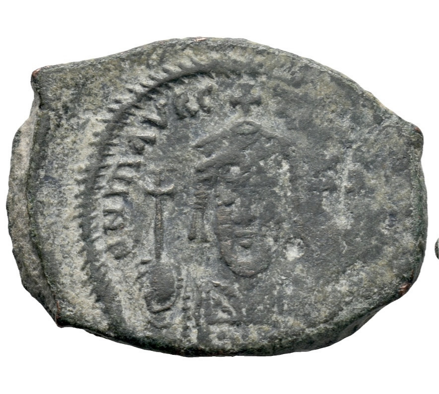 Byzantine Bronze 20 Nummi - Constantinople 582-602 AD - Maurice Tiberius - Picture 2 of 4