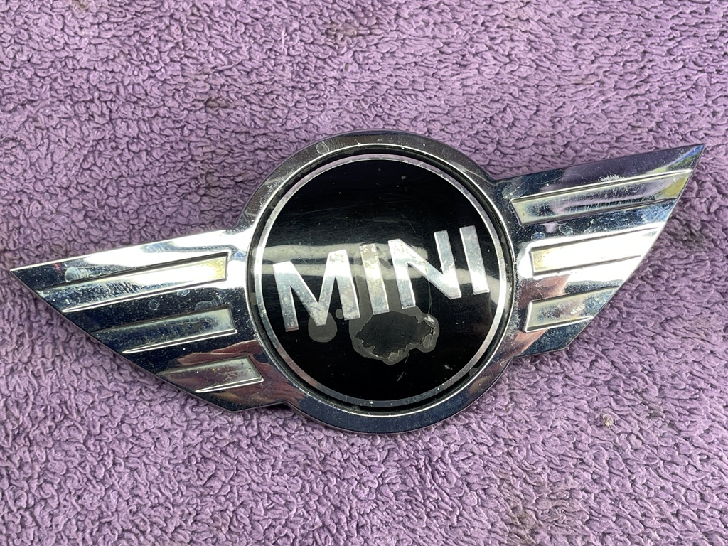 Mini R50 R52 Bonnet Badge Front 2001-2006 Cooper One Emblem Logo 7026184 BMW