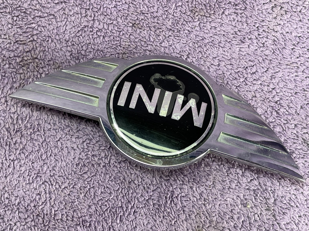 Mini R50 R52 Bonnet Badge Front 2001-2006 Cooper One Emblem Logo 7026184 BMW