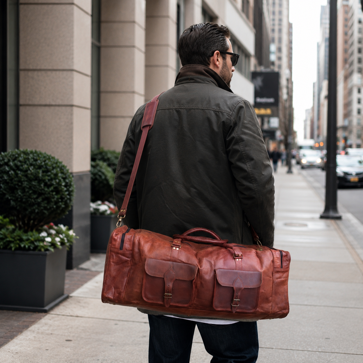 Extra large leather duffle bag alternate view